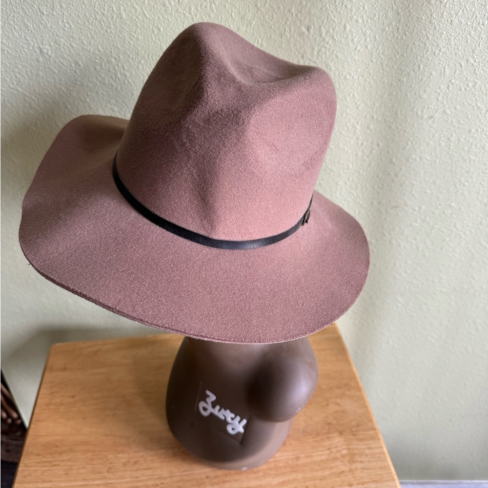 STUDIO GLAM hat